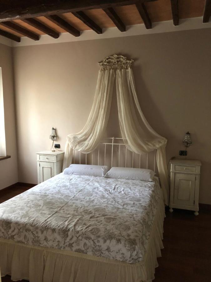 Via D' Este 8 Gualtieri Bagian luar foto