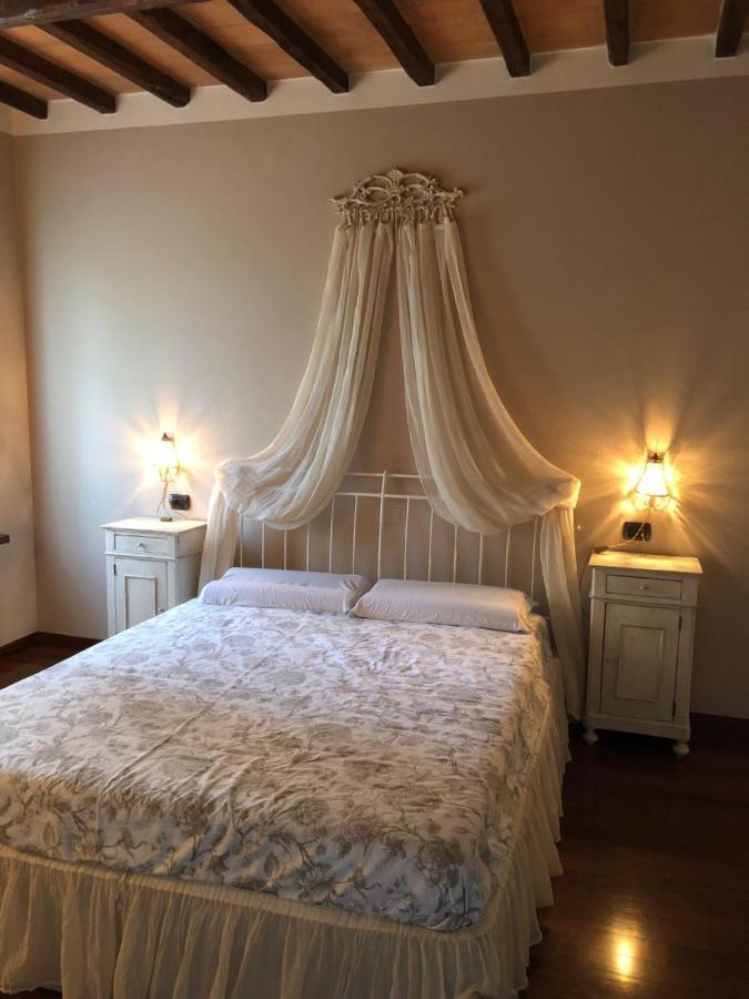 Via D' Este 8 Gualtieri Bagian luar foto